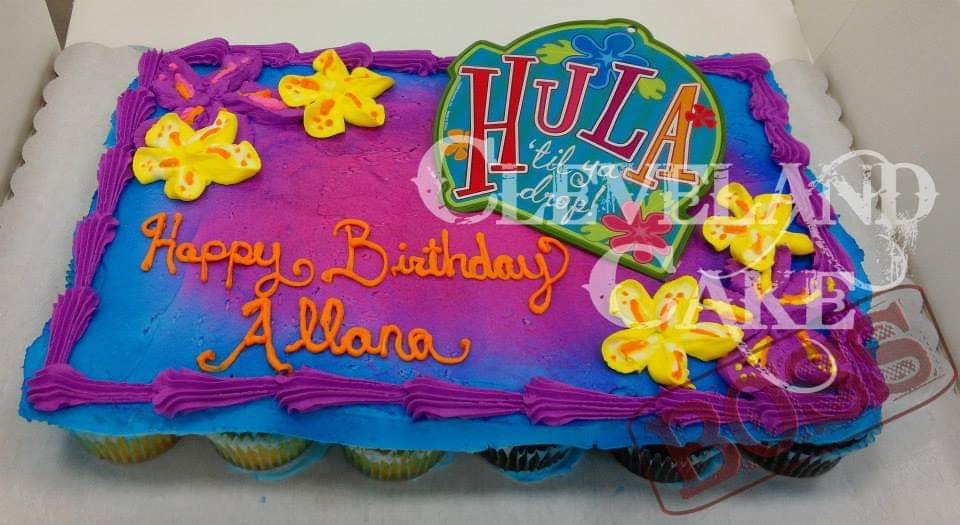 Hawaiian Floral Theme Cake 